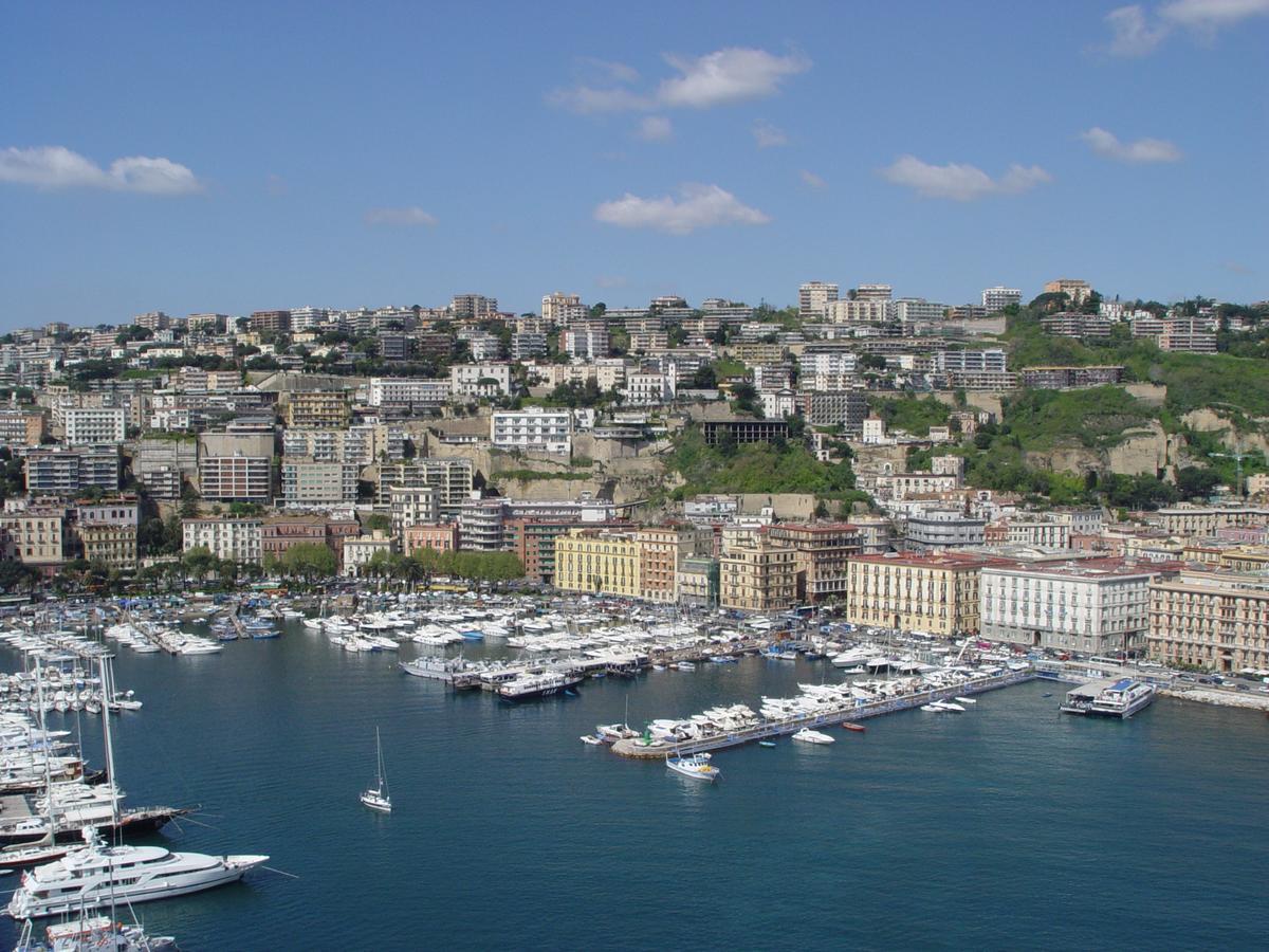 B&B A Casa Di Grazia 那不勒斯 外观 照片