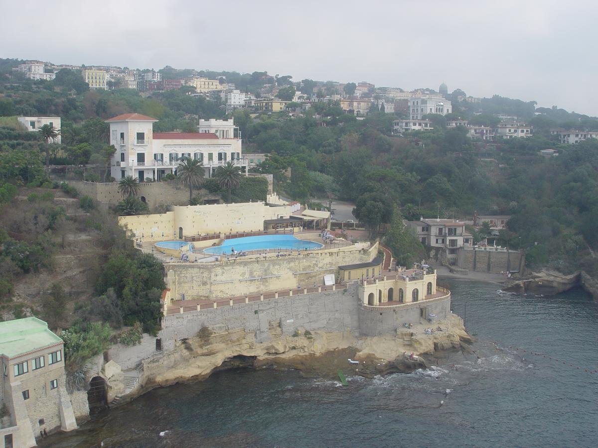 B&B A Casa Di Grazia 那不勒斯 外观 照片